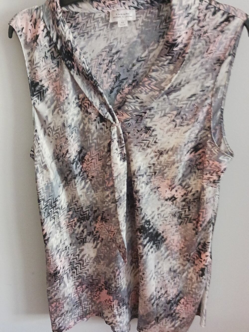 Sleeveless silky blouse